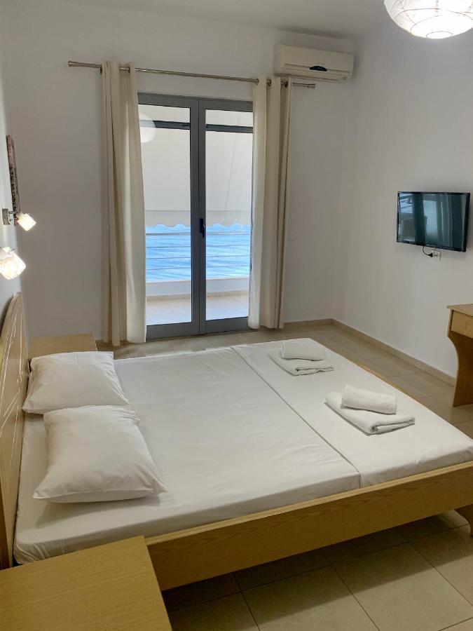 Blue Sea Apartments Qeparo Bagian luar foto