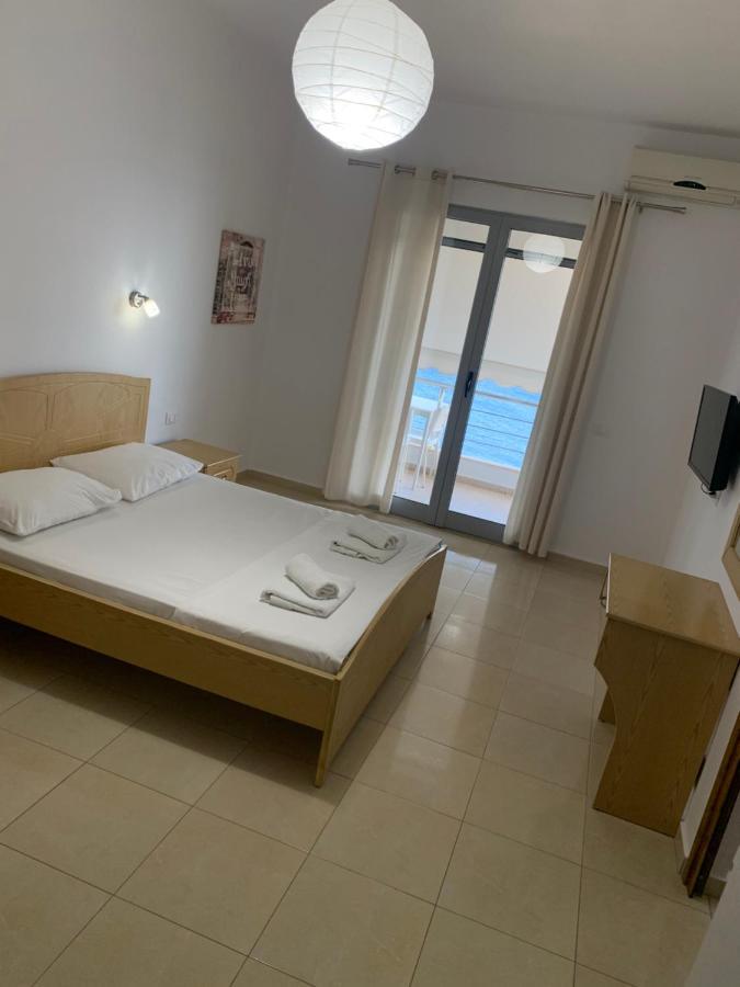 Blue Sea Apartments Qeparo Bagian luar foto