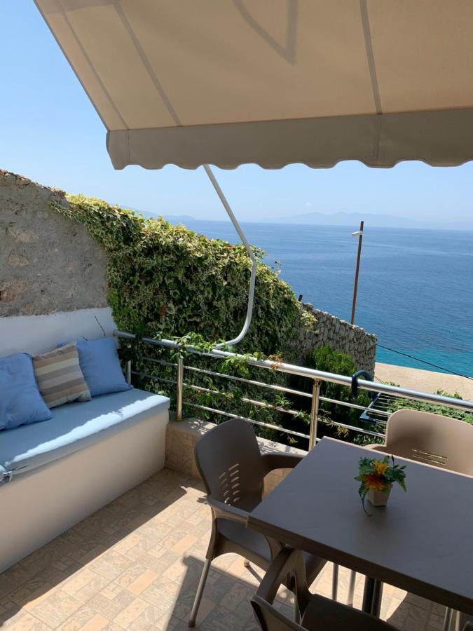 Blue Sea Apartments Qeparo Bagian luar foto