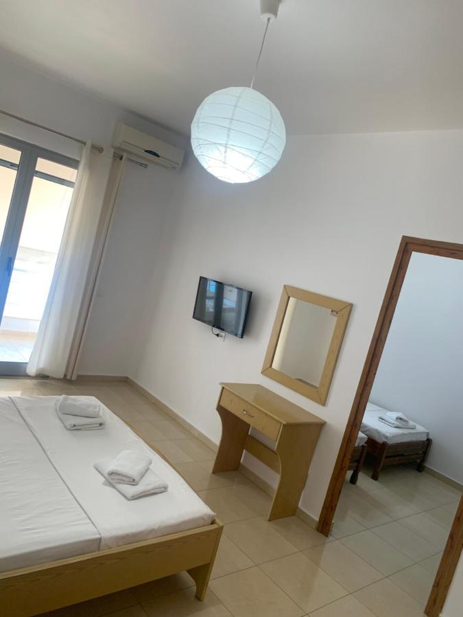 Blue Sea Apartments Qeparo Bagian luar foto