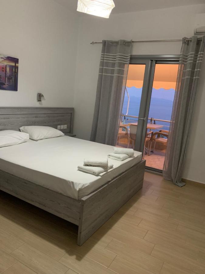 Blue Sea Apartments Qeparo Bagian luar foto