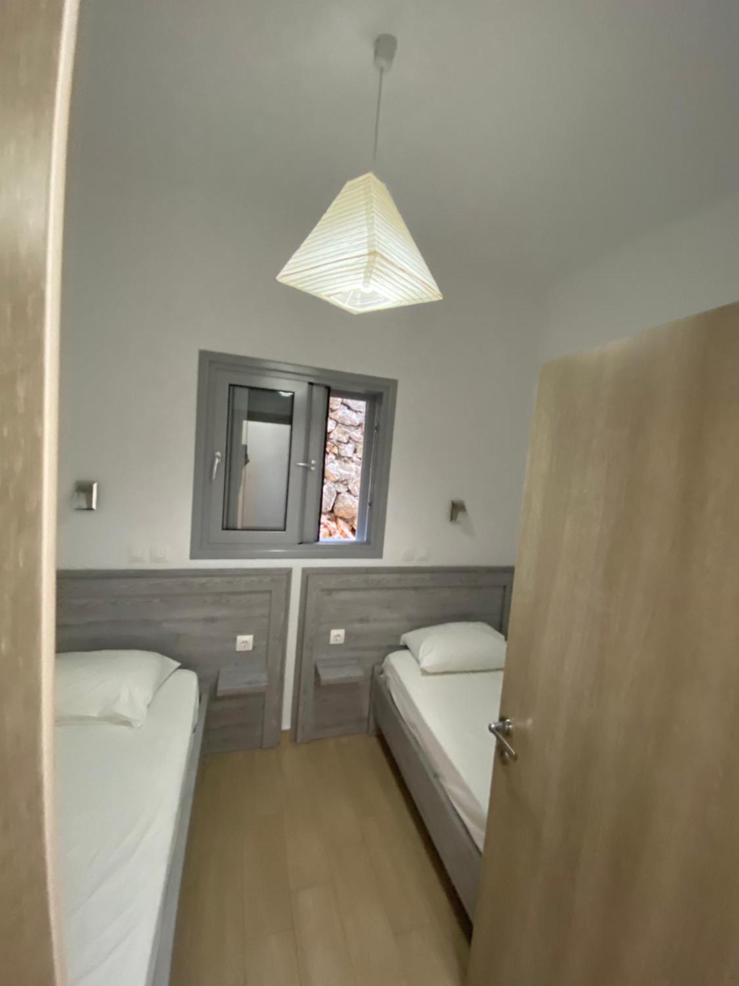 Blue Sea Apartments Qeparo Bagian luar foto