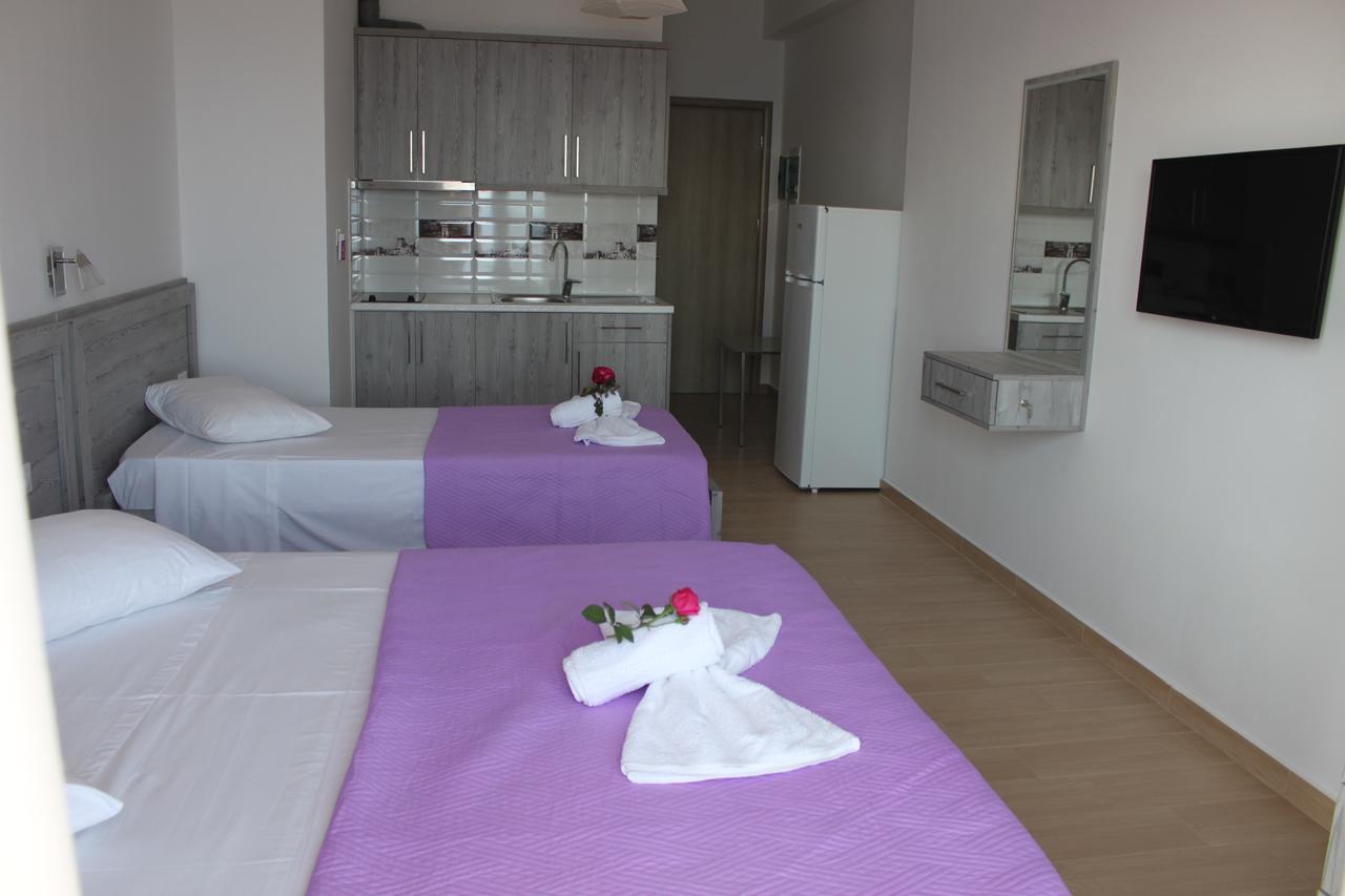 Blue Sea Apartments Qeparo Bagian luar foto
